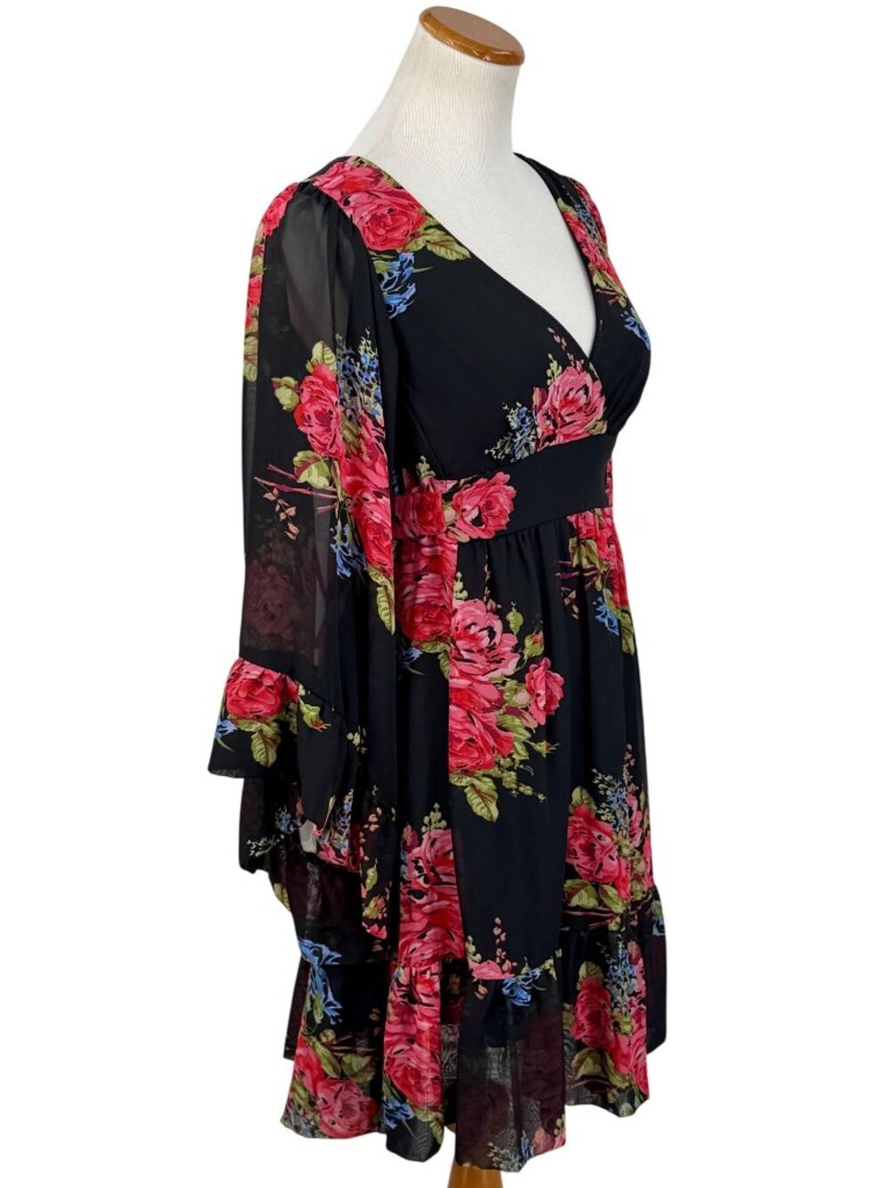 Betsey Johnson Black Bambi Floral Bell Sleeve Ruffle Hem Dress 8 | Y2K Boho Glam - Picture 7 of 16
